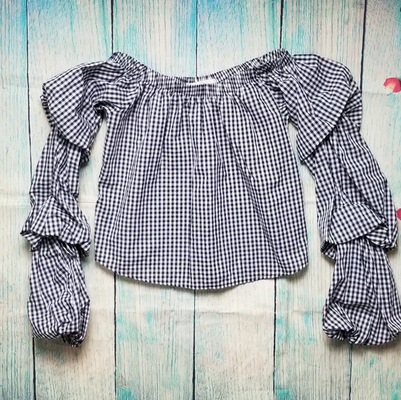 Mickey & Joey gingham off shoulder top siz… - Picture 1 of 5